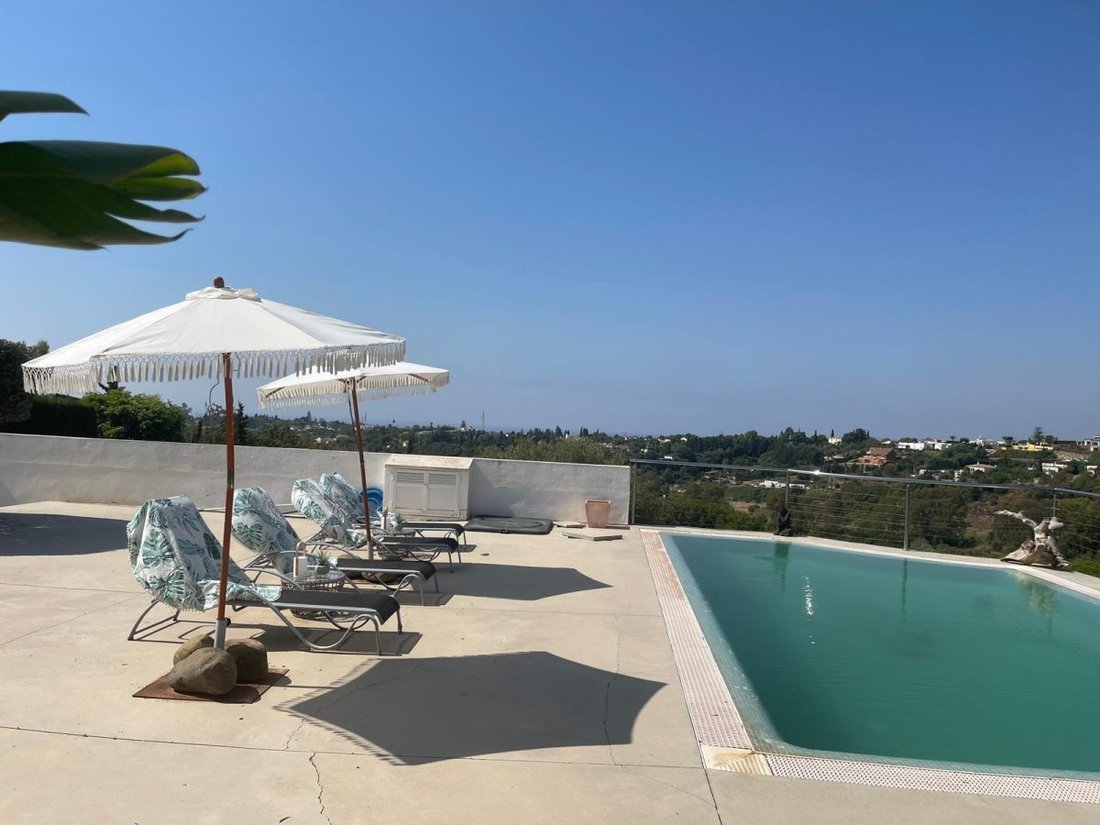 Villa in Estepona, Andalusien, Spanien 1 - 19193623
