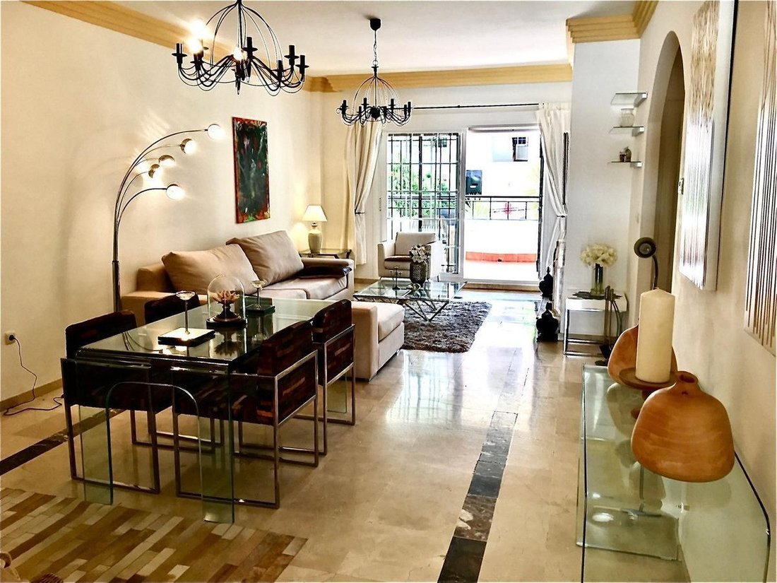 Apartamento en Nueva Andalucía, Marbella, España 4 - 19191182