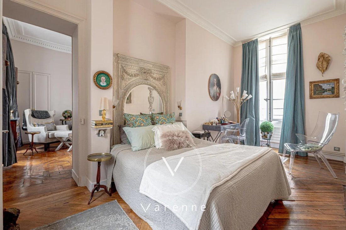 Appartement à Saint Placide, Paris 6e Arrondissement, Paris 4 - 19190876