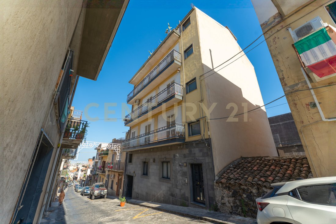 Townhouse in Misterbianco, Sicily, Italy 1 - 19193078