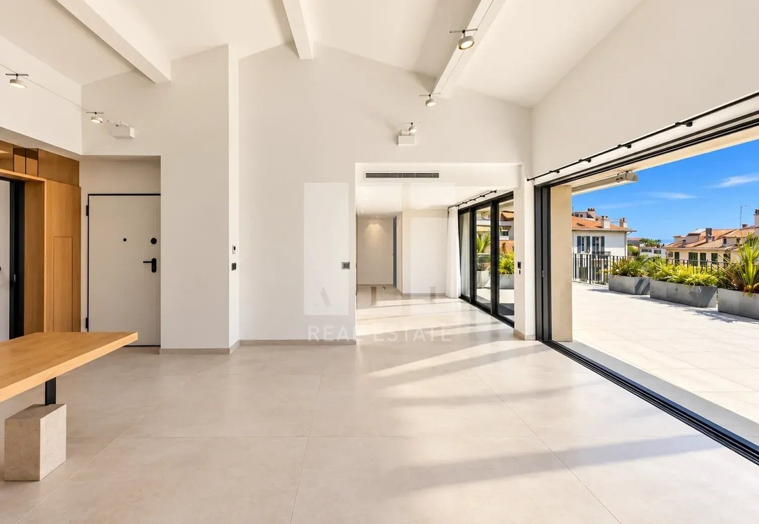 Wohnung in Cannes, Provence-Alpes-Côte d'Azur, Frankreich 4 - 19190590