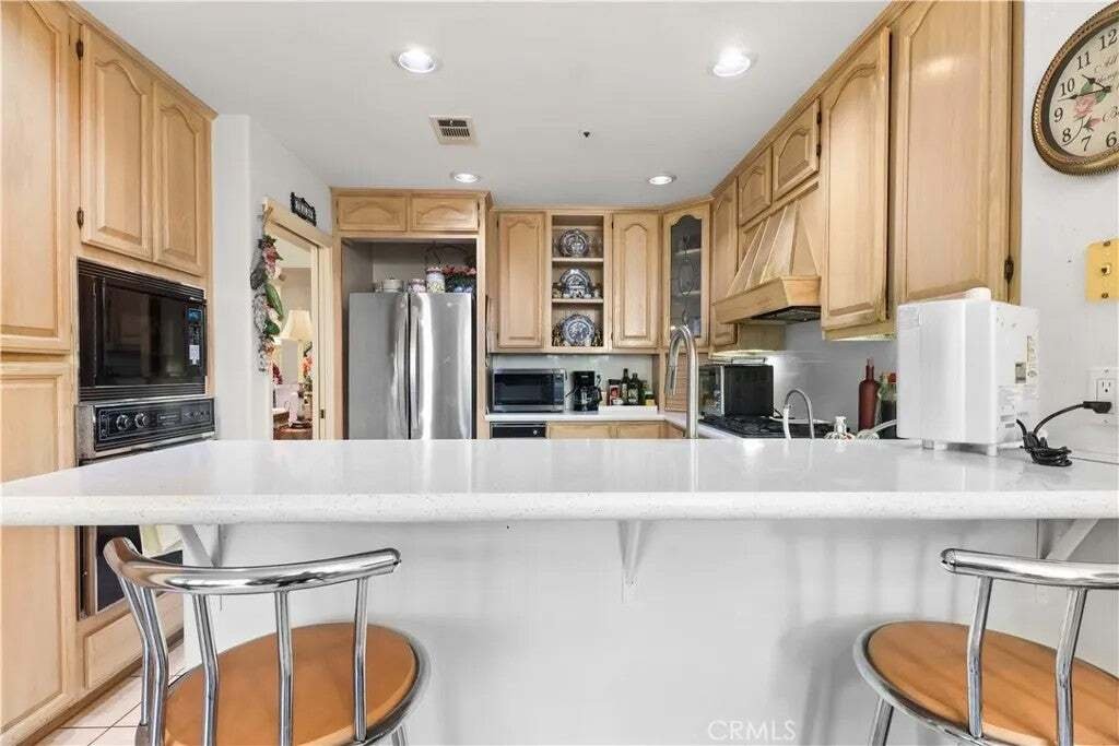 Condo in Glendale, California, United States 5 - 19193072