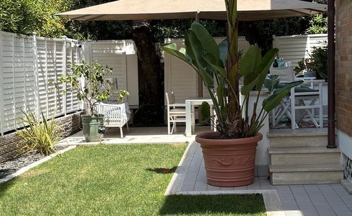 Casa di campagna a Fiumetto, Pietrasanta, Italia 1