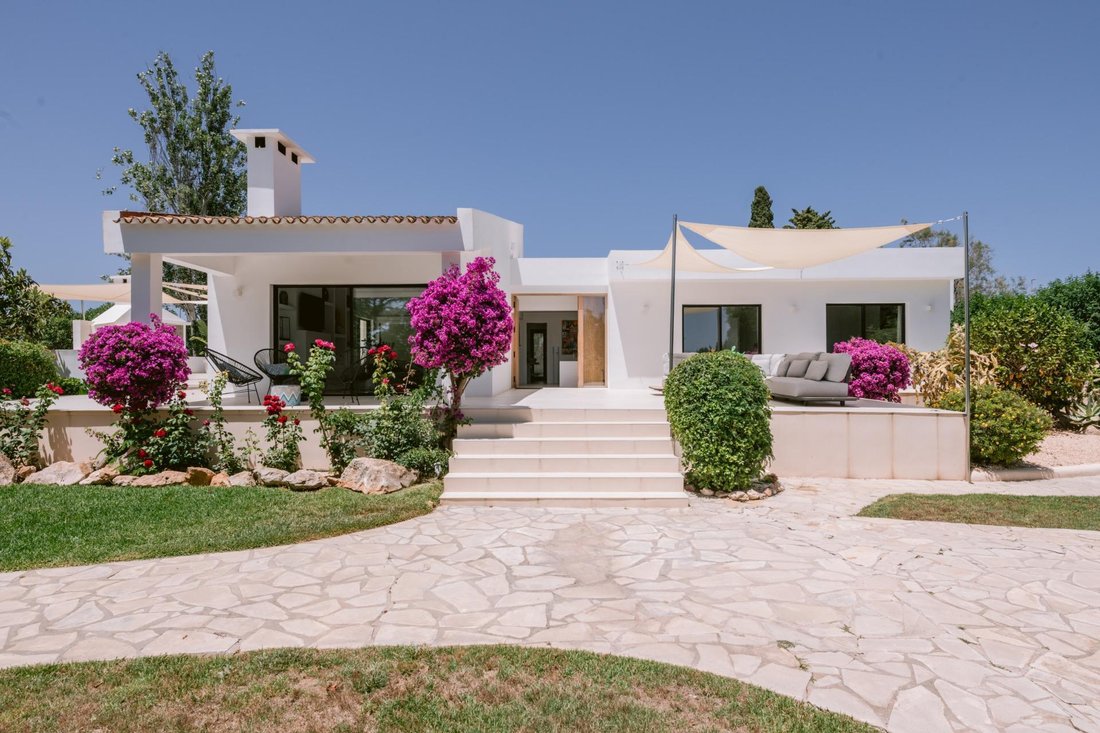 Villa in Ibiza Town, Balearic Islands, Spain 2 - 19191862
