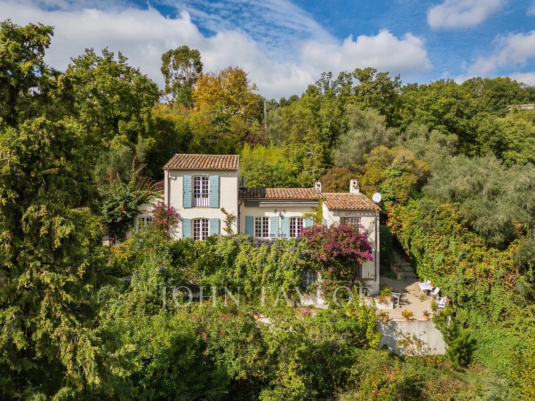 House in Châteauneuf-Grasse, Provence-Alpes-Côte d'Azur, France 3 - 19190729