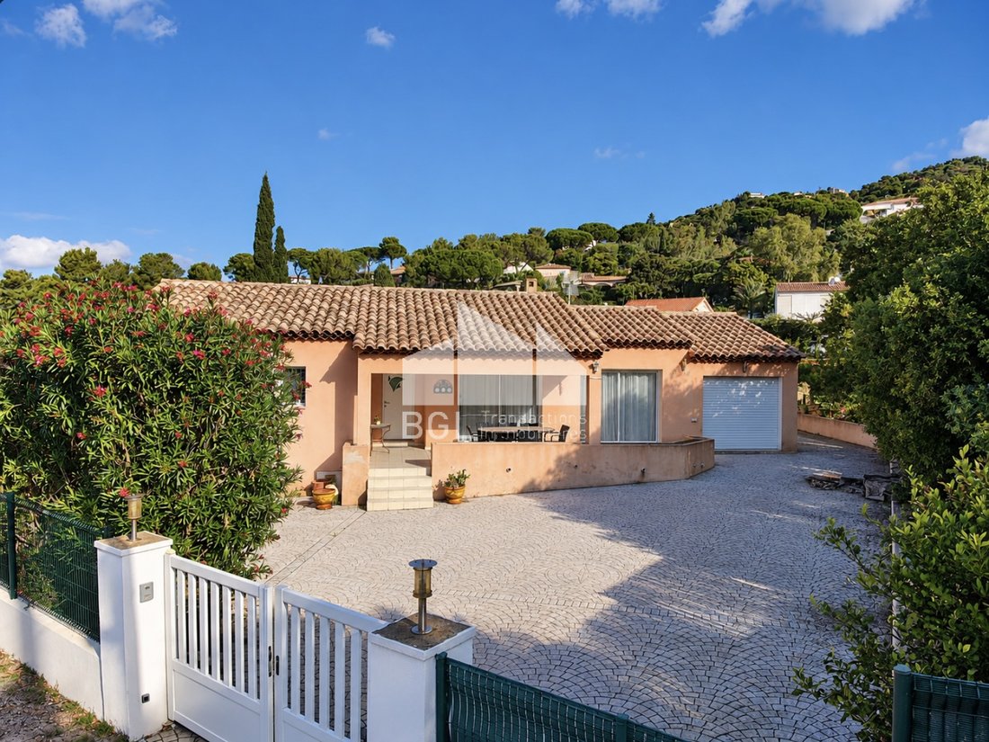 House in Nord Est, Bormes-les-Mimosas, France 1 - 19193486