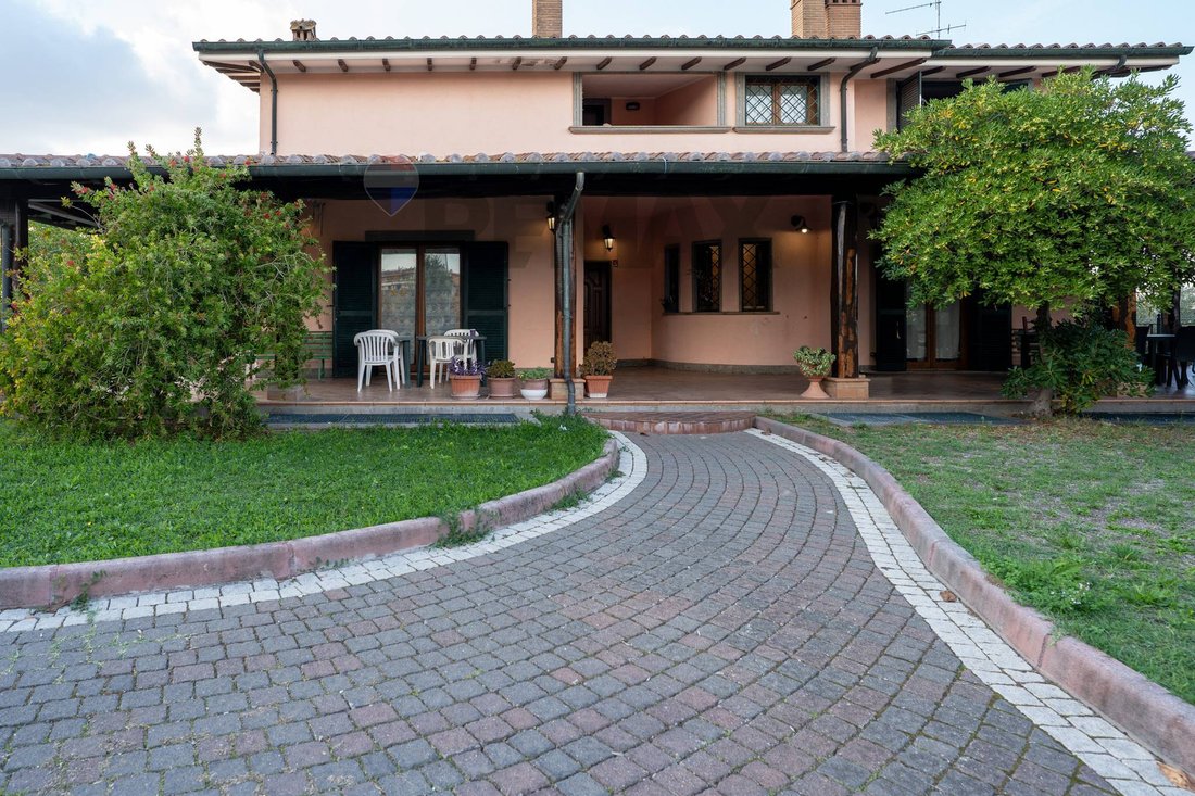 Villa à Mentana, Latium, Italie 3 - 19195012