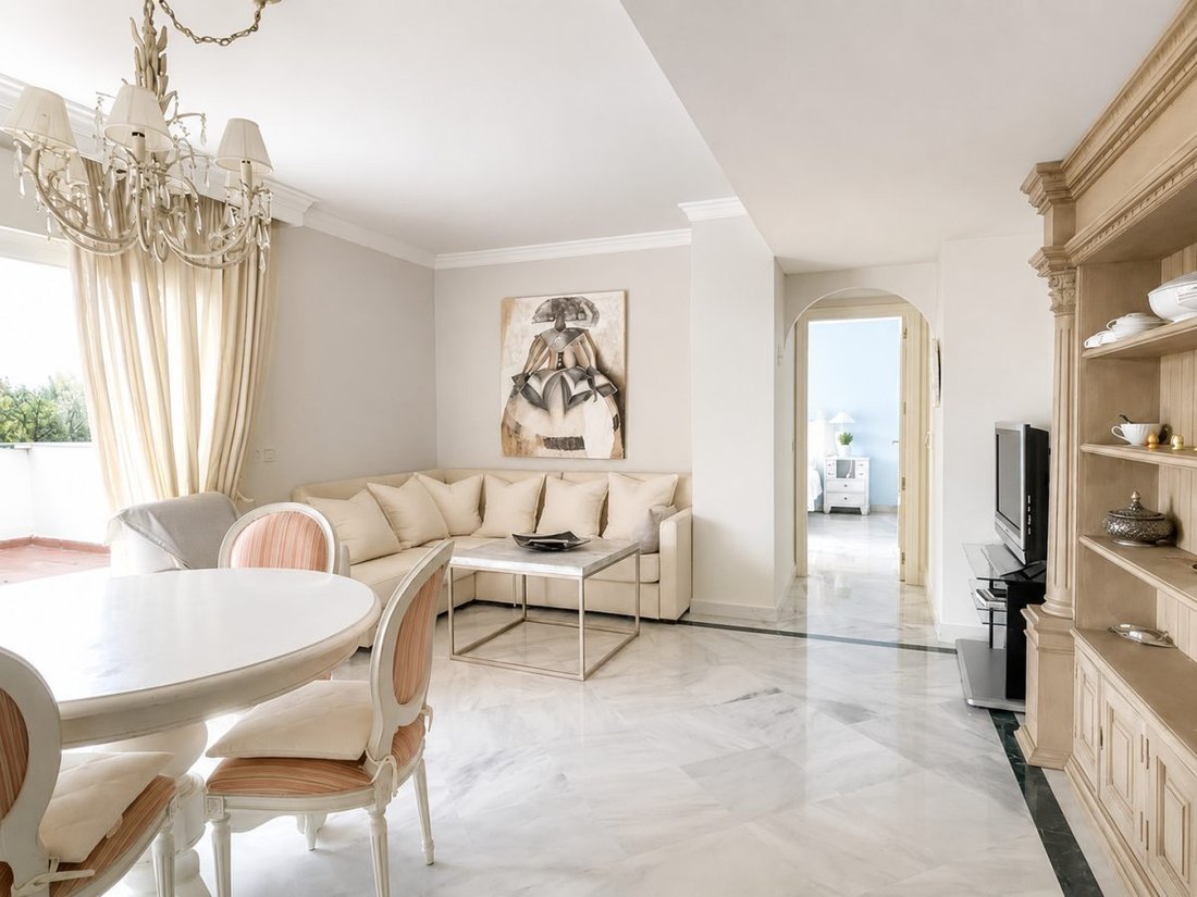 Apartamento en Nueva Andalucía, Marbella, España 3 - 19195938