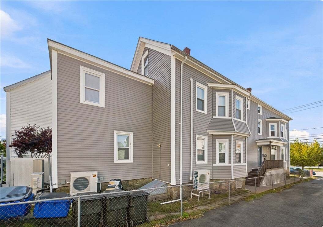Autres à Fall River, Massachusetts, États-Unis 4 - 19195575