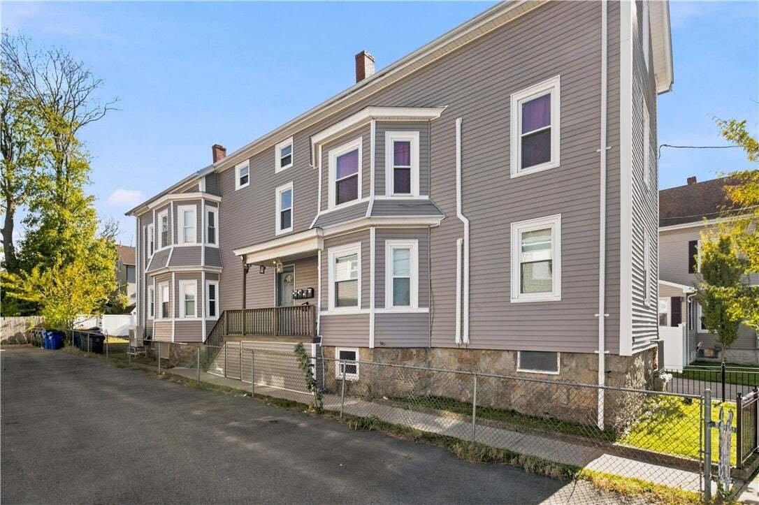 Autres à Fall River, Massachusetts, États-Unis 1 - 19195575