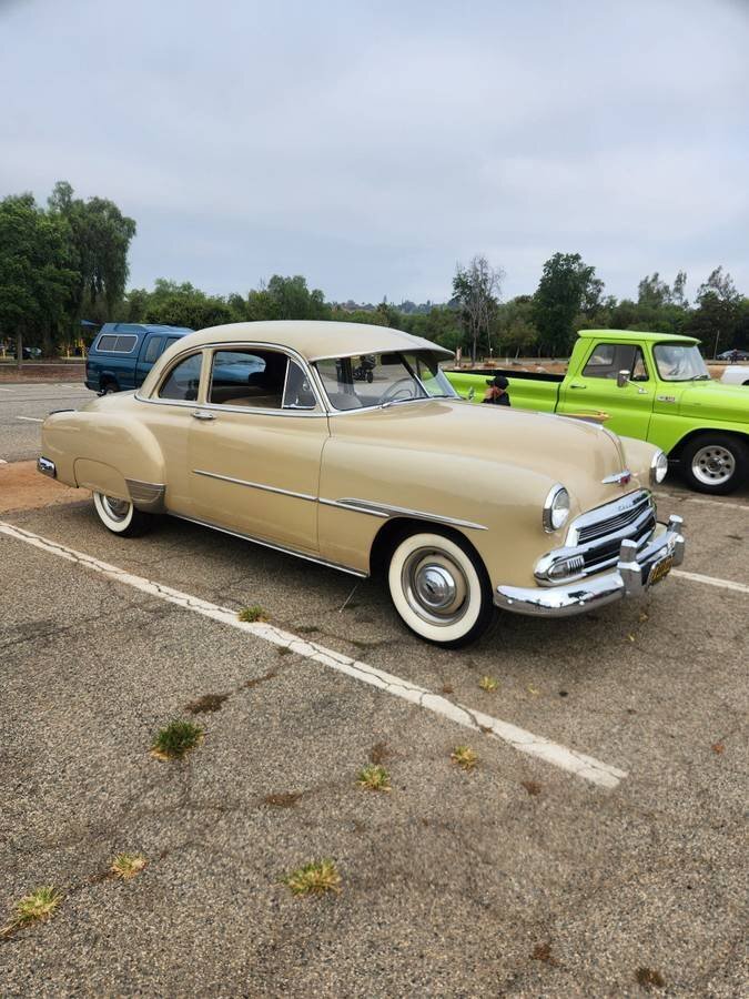 Coupe in Glendale, United States 1 - 19196029