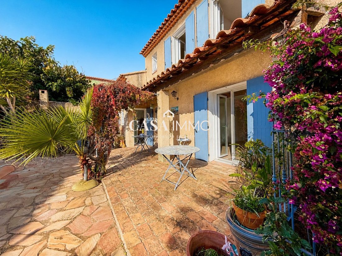 House in Centre Ville, Carqueiranne, France 2 - 19195371