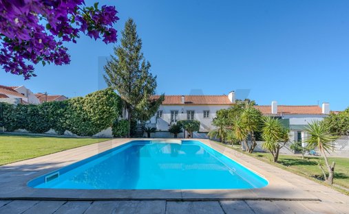 Townhouse in Azeitao (Sao Lourenco e Sao Simao), Setubal, Portugal 1