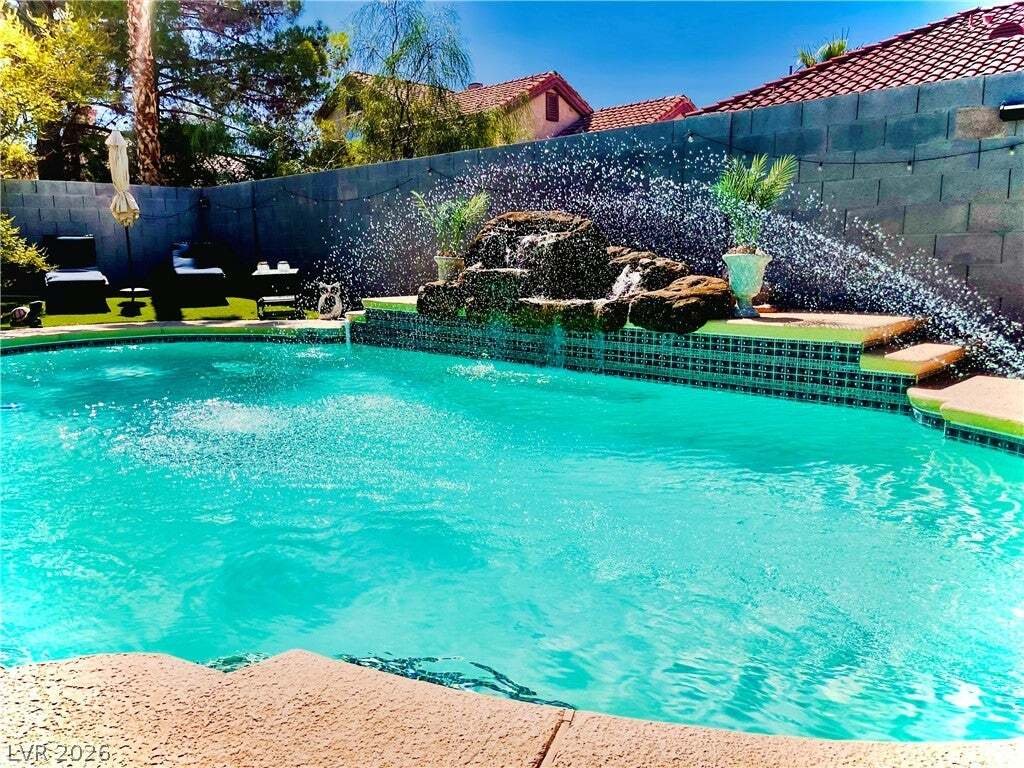 Casa en Las Vegas, Nevada, Estados Unidos 2 - 19195635