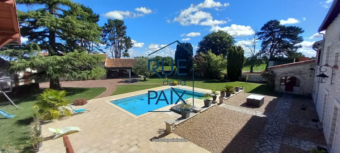 Casa en Serigny, Nueva Aquitania, Francia 2 - 19195388