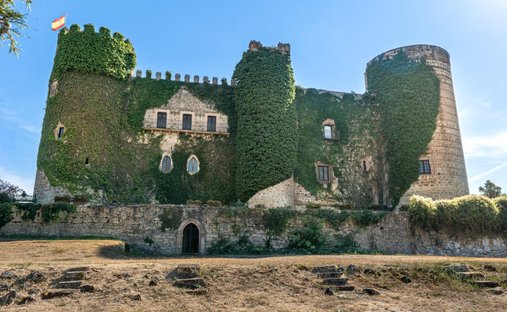 Castle in Condado de Castilnovo, Castile and Leon, Spain 1