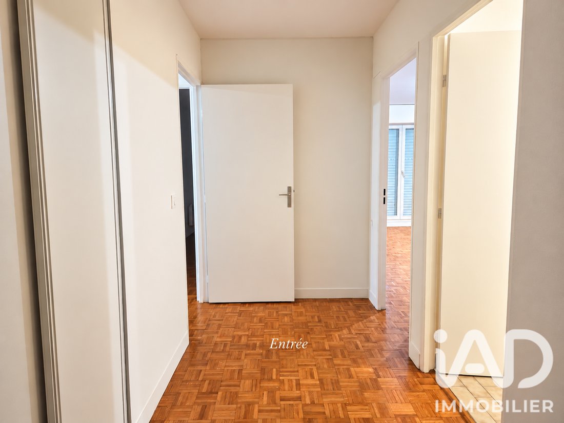 Apartment in La Garenne-Colombes, Ile-de-France, France 2 - 19197178