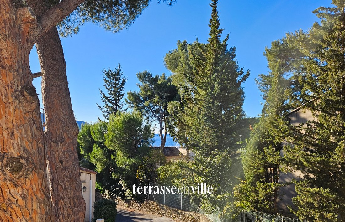 House in Saint-Cyr-sur-Mer, Provence-Alpes-Côte d'Azur, France 4 - 19196150