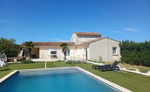 Maison à Saint-Nazaire, Occitanie, France 1