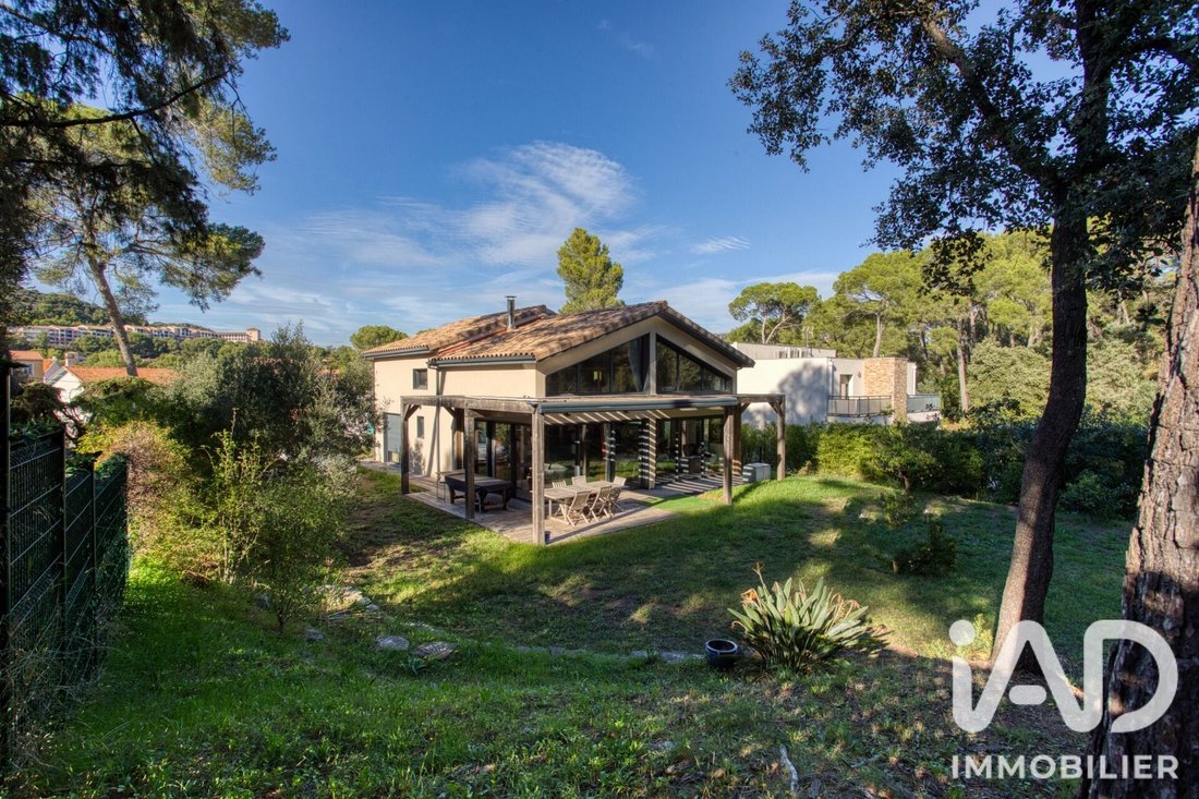 House in Le Dramont-Agay-Anthéor-Le Trayas, Saint-Raphaël, France 2 - 19197192