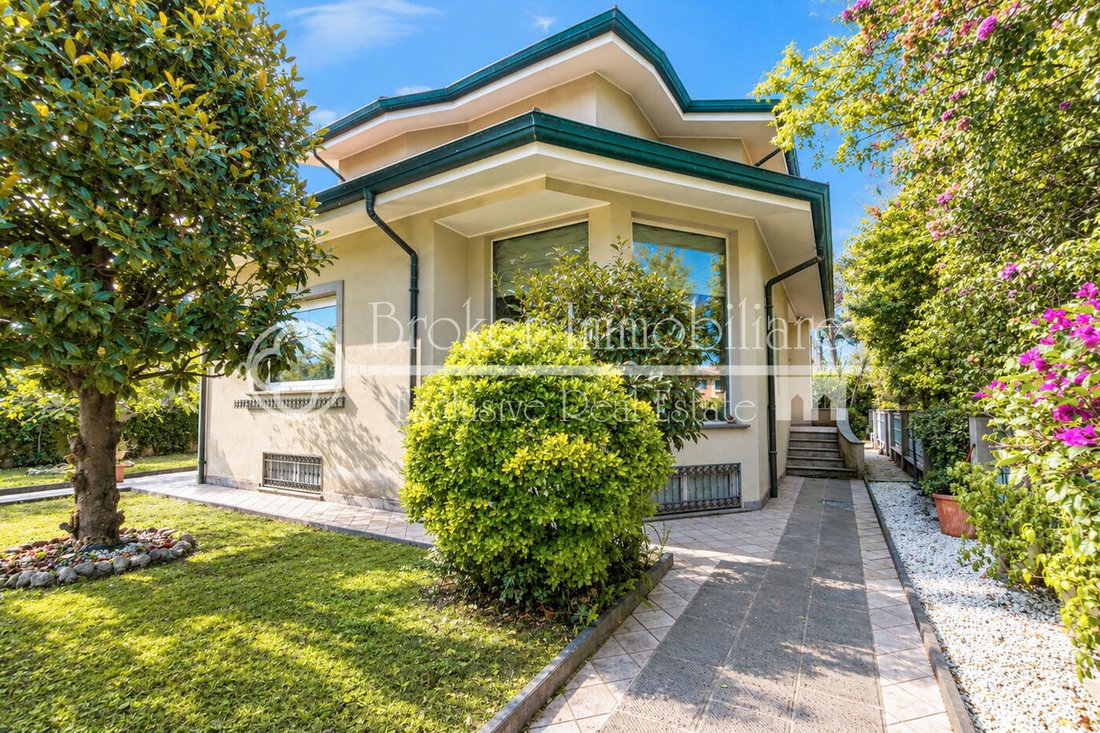 Villa in Lungomare, Viareggio, Tuscany 4 - 19196346