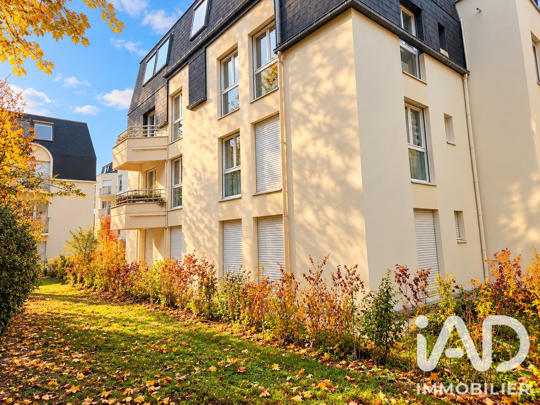 Apartment in La Garenne-Colombes, Ile-de-France, France 1 - 19197178