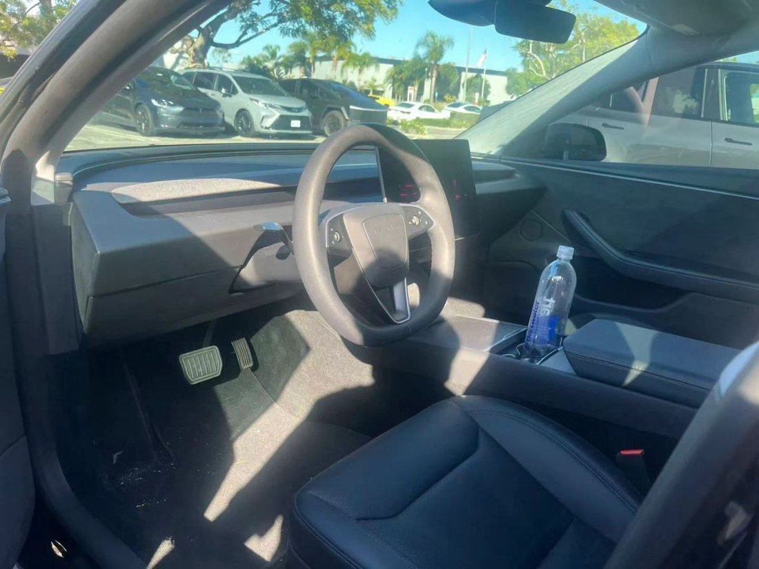 Sedan in Costa Mesa, CA, United States 3 - 19196705