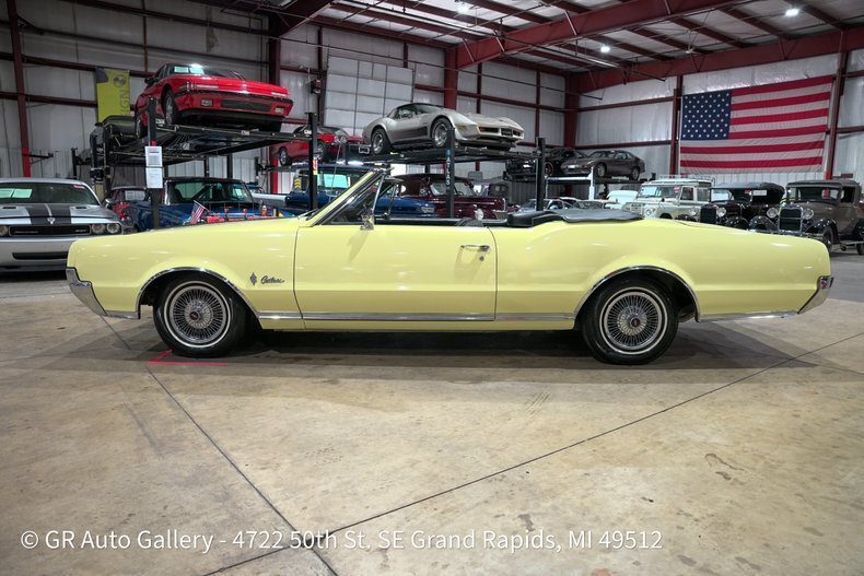 Cabriolet in Grand Rapids, United States 4 - 19196083