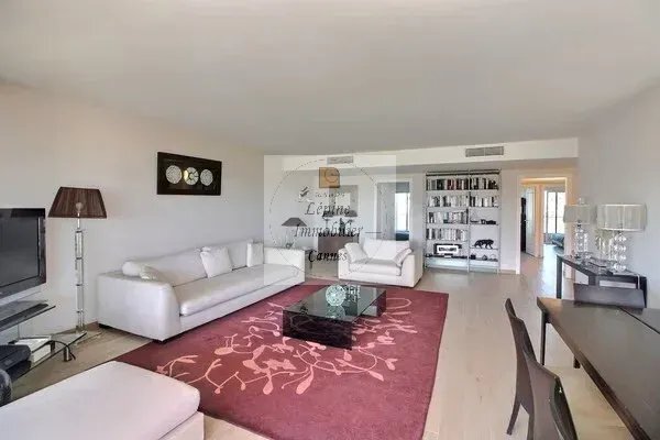 Apartment in Cannes, Provence-Alpes-Côte d'Azur, France 5 - 19196037