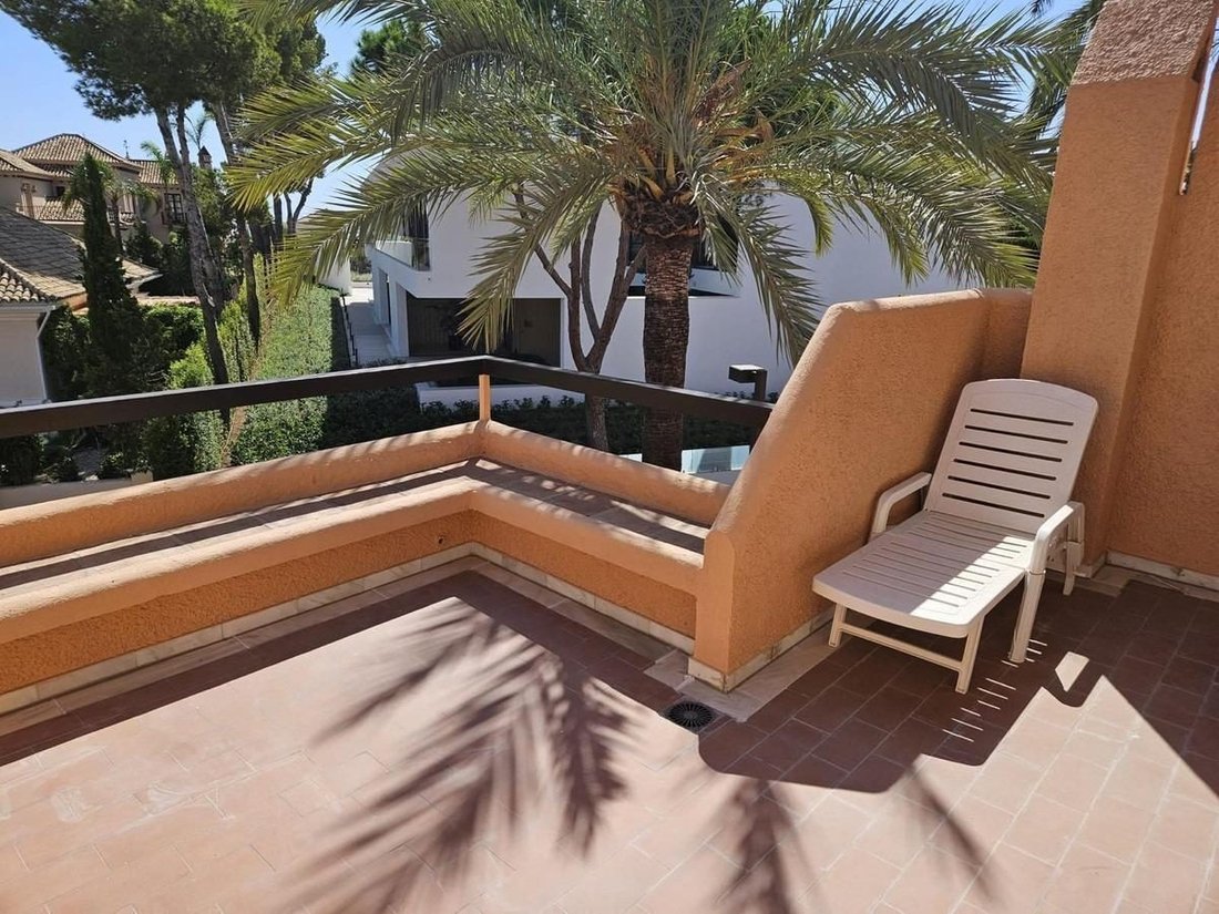 Townhouse in Nueva Andalucia, Marbella, Spain 4 - 19197236