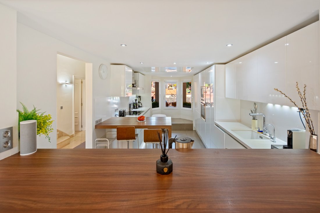 Townhouse en Nueva Andalucía, Marbella, España 3 - 19196163