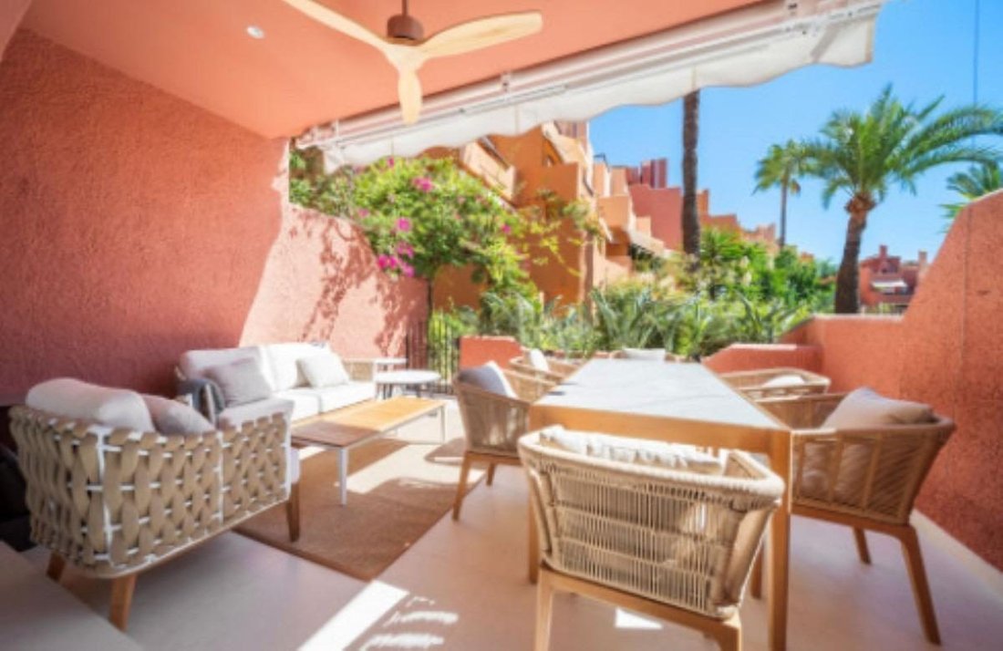 Townhouse in Nueva Andalucia, Marbella, Spain 1 - 19197227