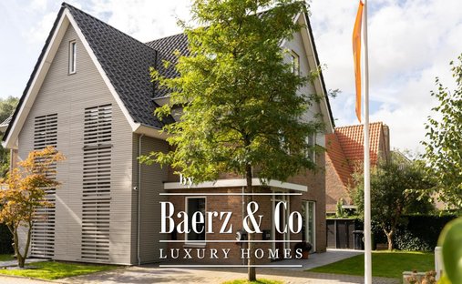 Villa in Amsterdam, North Holland, Netherlands 1