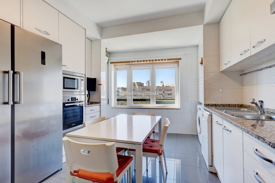 Apartment in Parque das Nacoes, Lisbon, Portugal 3 - 19196344