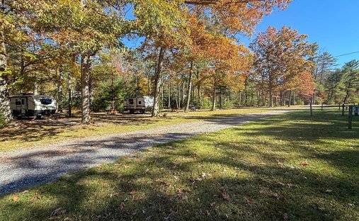 Land in Fayetteville, Pennsylvania, Vereinigte Staaten 1
