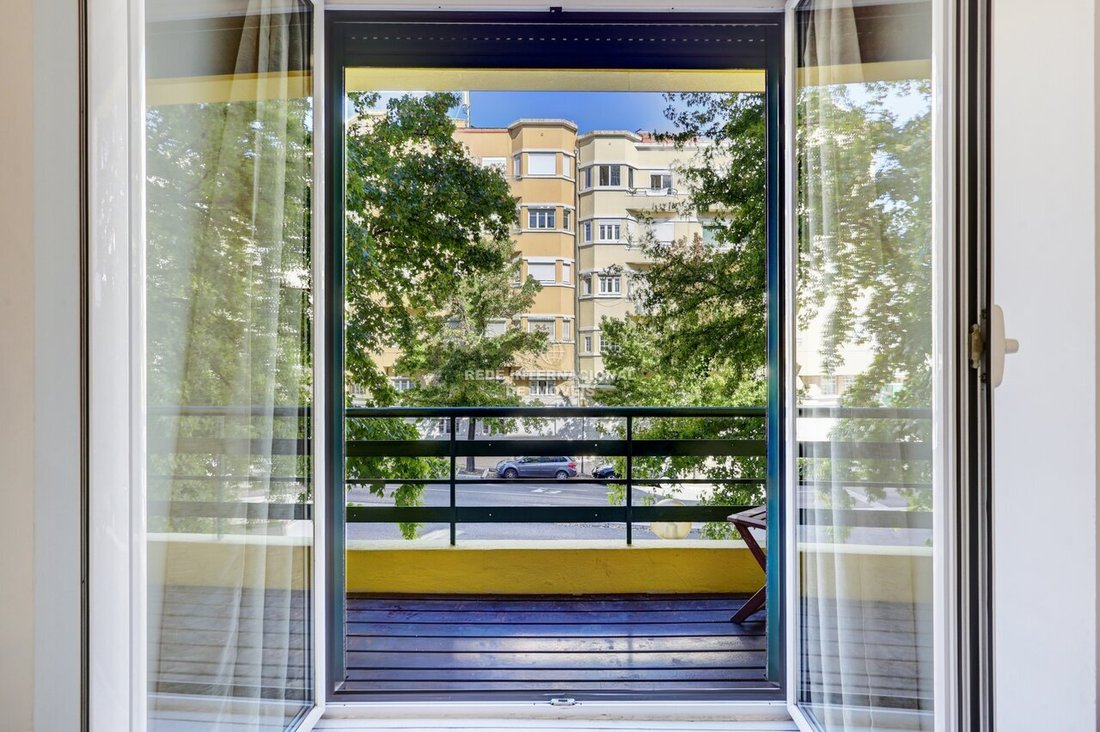Apartment in Areeiro, Lisbon, Portugal 1 - 19196316
