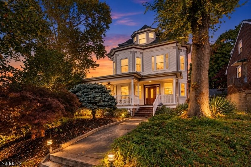 House in Ridgefield, New Jersey, United States 1 - 19196626