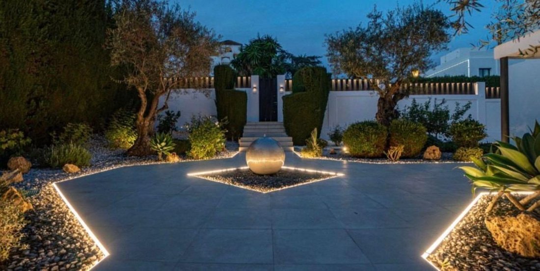 Townhouse en Nueva Andalucía, Marbella, España 1 - 19197240