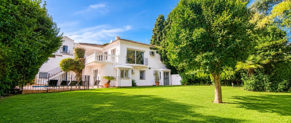 Villa en Marbella, Andalucía, España 2 - 19196373