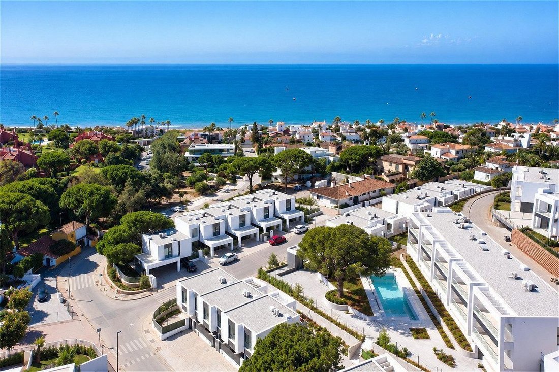 Townhouse en Elviria-Cabopino, Marbella, España 1 - 19196222