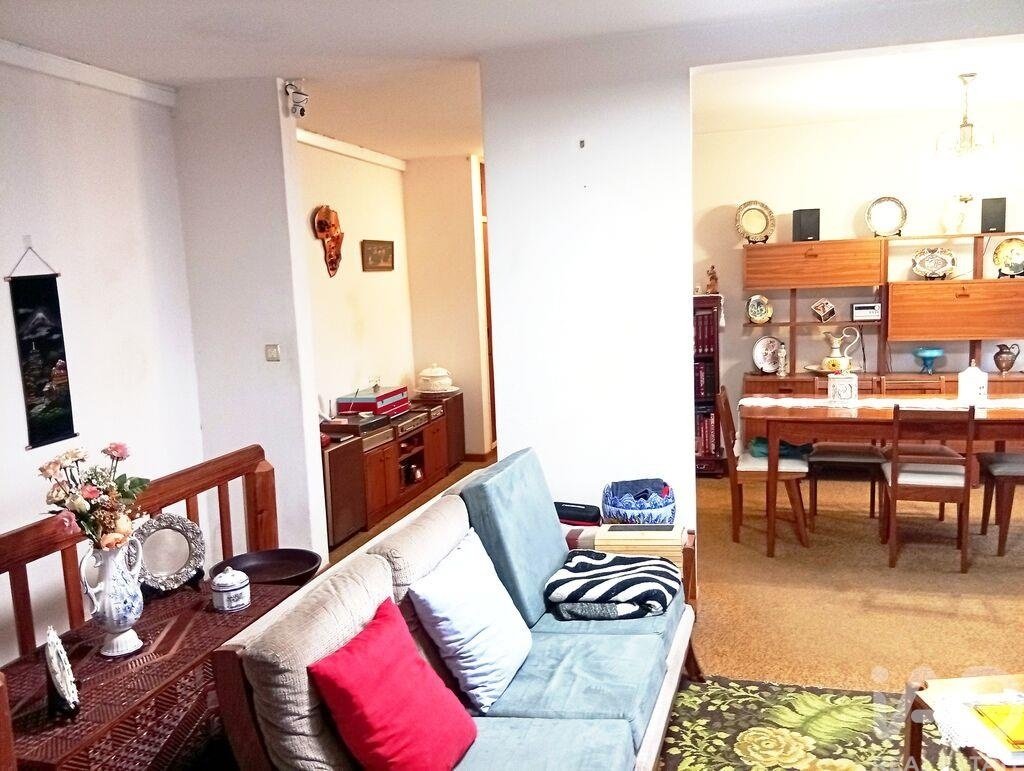 Wohnung in Santo António dos Cavaleiros, Lissabon, Portugal 2 - 19196469
