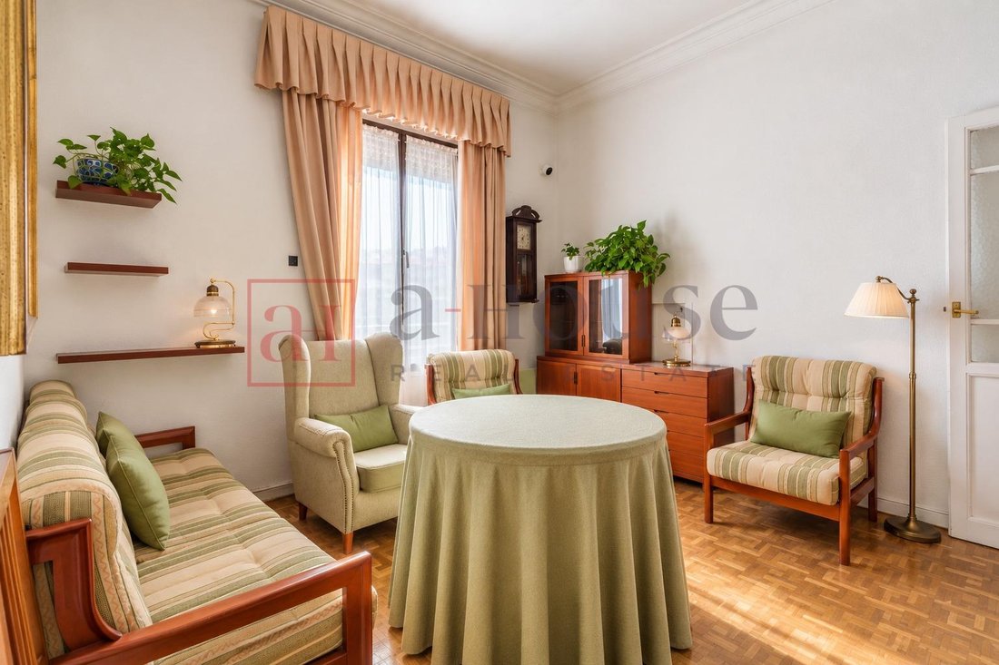 Appartamento a Chamberí, Madrid, Spagna 2 - 19196259