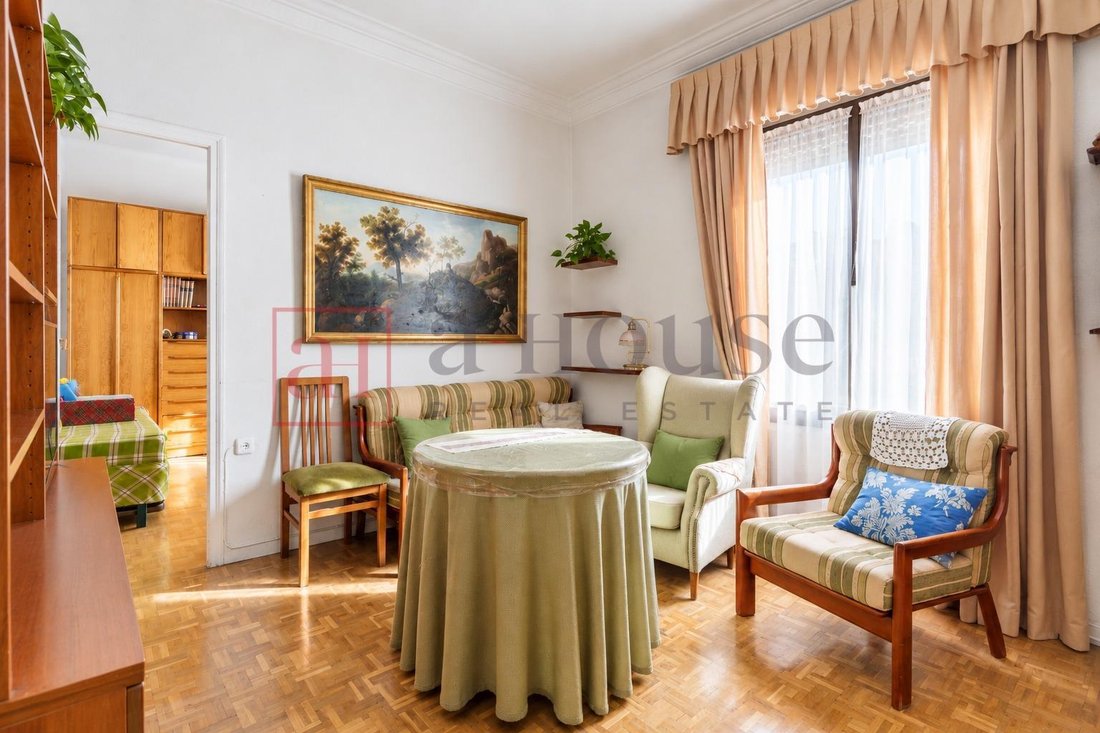 Appartamento a Chamberí, Madrid, Spagna 1 - 19196259