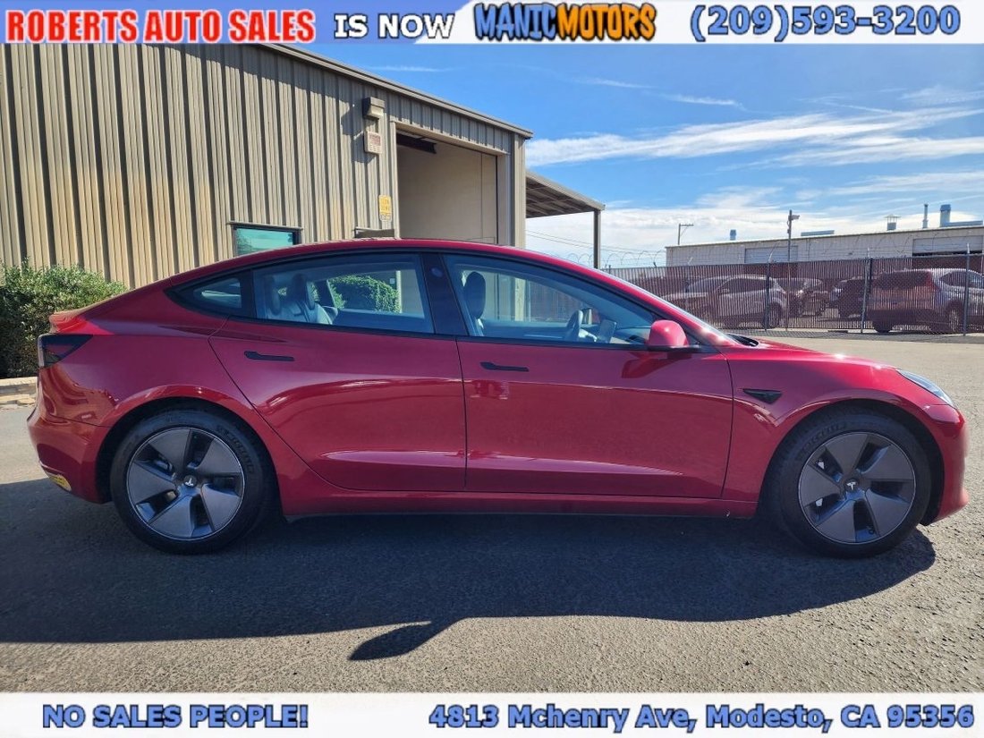 Sedan in Modesto, CA, United States 2 - 19196743