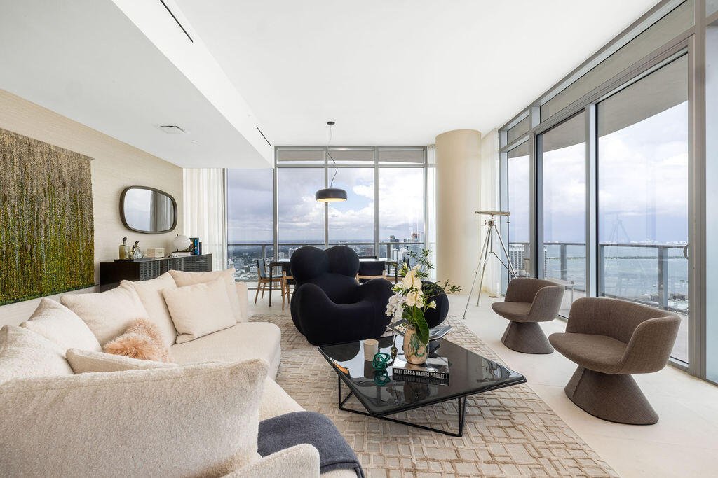 Condo in Miami, Florida, United States 1 - 19196464