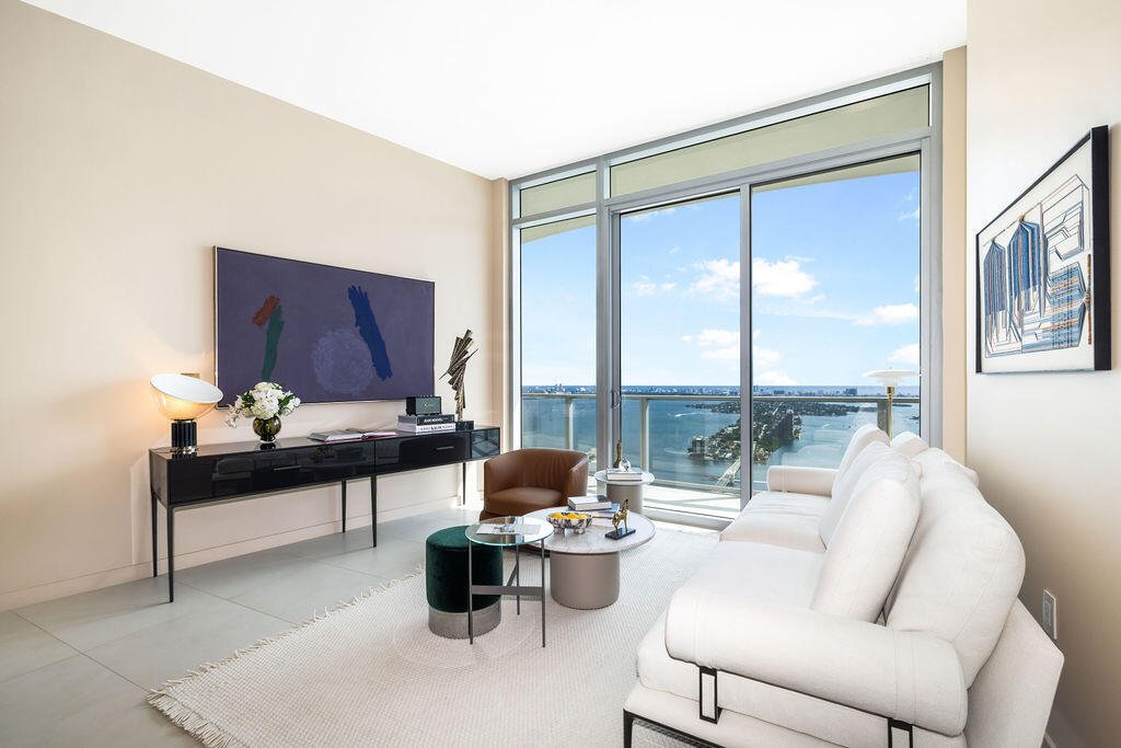 Condo in Miami, Florida, United States 3 - 19196467