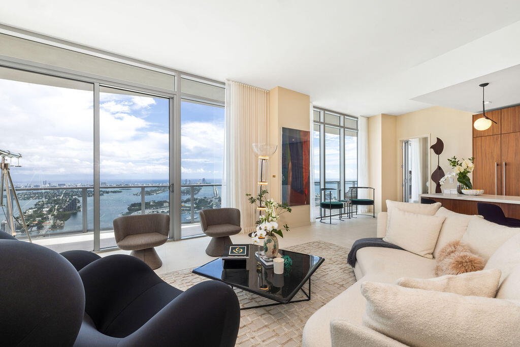 Condo in Miami, Florida, United States 5 - 19196464