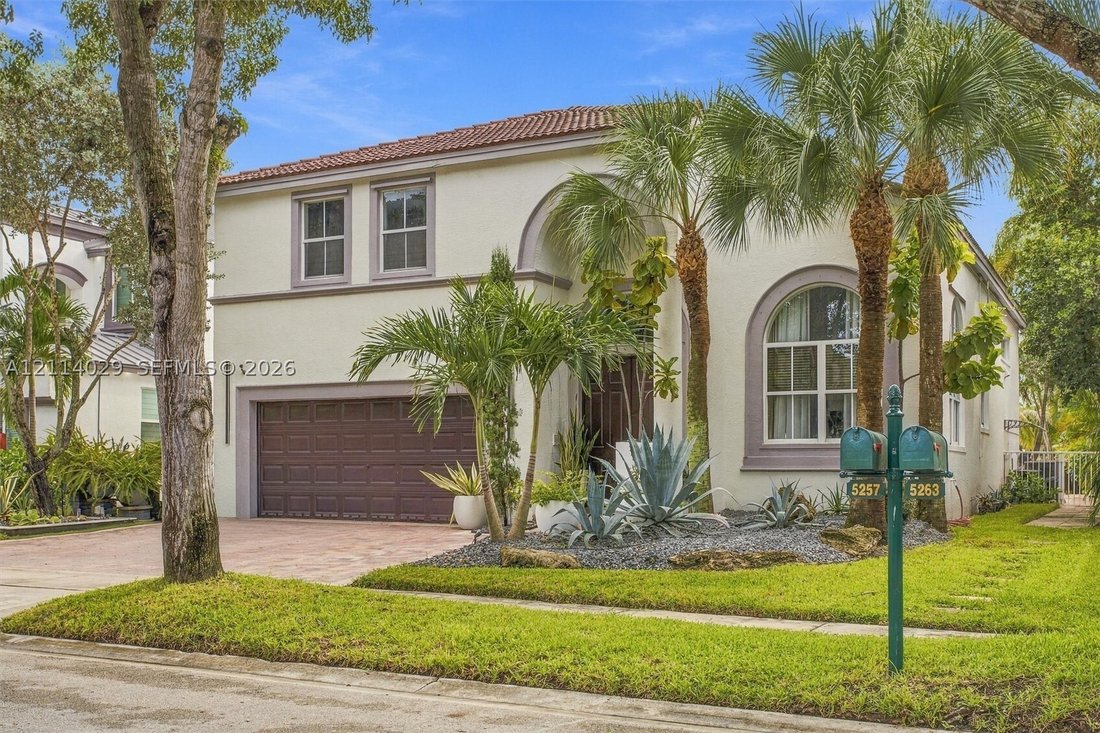 House in Miramar, Florida, United States 5 - 19196671