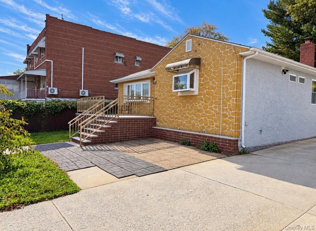 House in New York, New York, United States 3 - 19196648