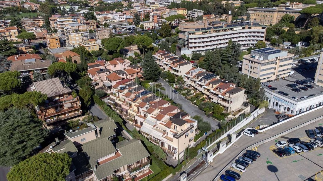 Villa in Aurelia - Val Cannuta - Ergifee Gebiet, Rom, Italien 2 - 19196952
